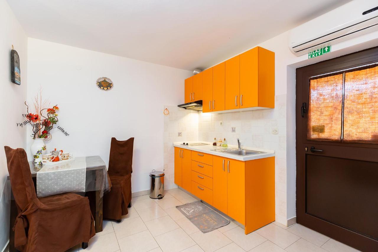 Apartments Alice Green Oasis - Porec Exterior photo